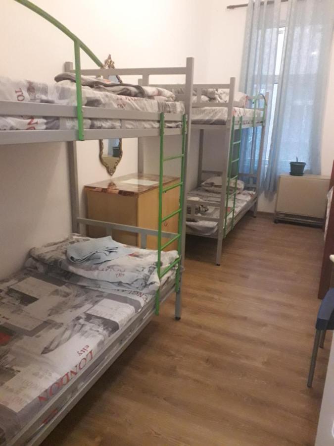 Cosmo Hostel Belgrad Exterior foto