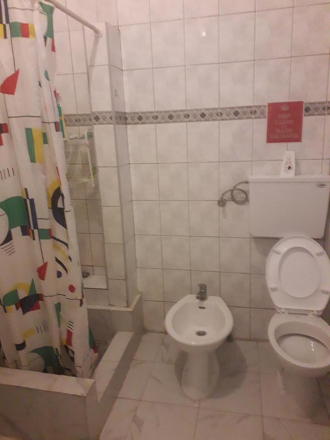 Cosmo Hostel Belgrad Exterior foto